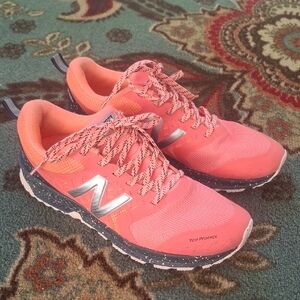 New Balance Fuel Core Nitrel Women's Neon Orande and Gray Size US 7